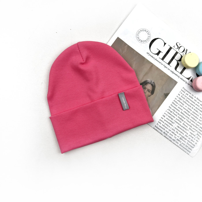 Шапка Marakas рубчик с отворотом малиновая