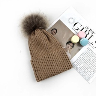 Шапка в'язка Бубон кемел Шапка в'язка Бубон кемел