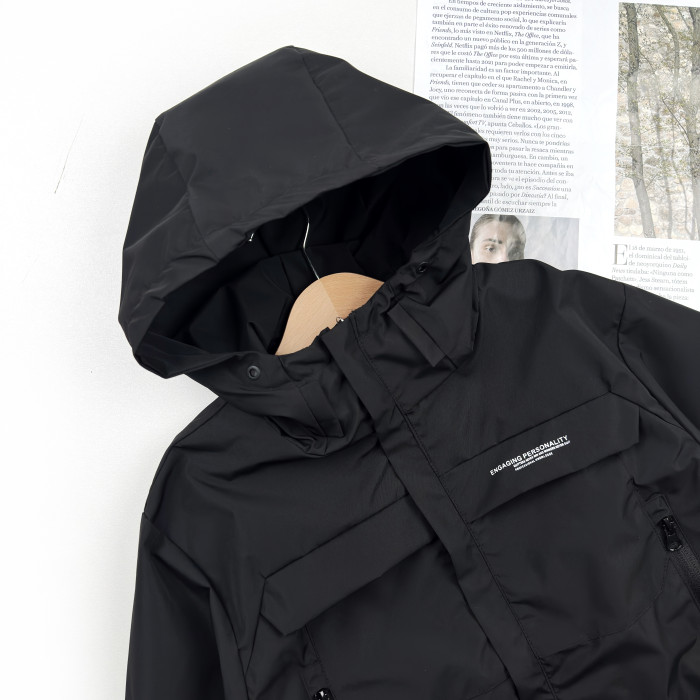 Вітрівка на віскозі DIRE чорна