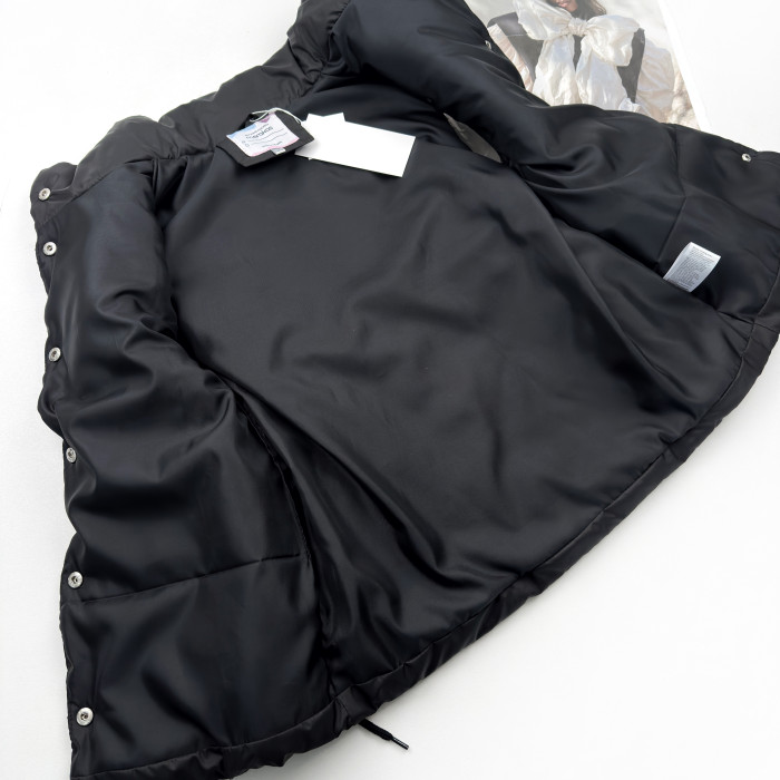 Жилетка удлиненная с кулиской черная