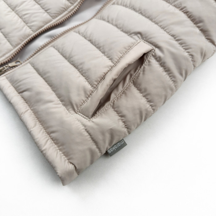 Marakas™ Жилетка на нейлоні з капюшоном молочна